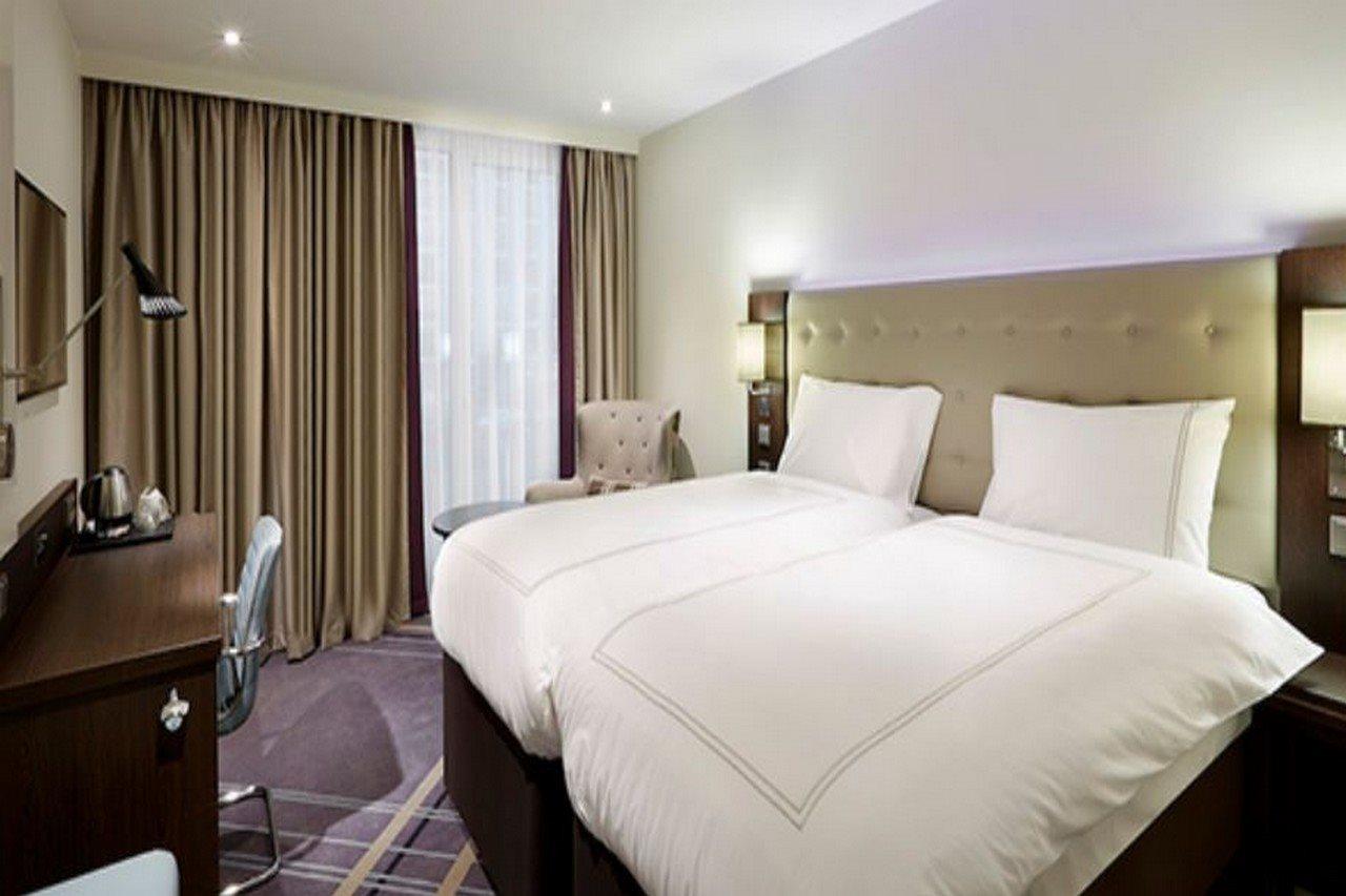 Premier Inn Muenchen Airport Sued Hallbergmoos Exterior foto